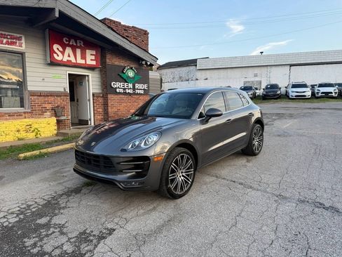 Used 2018 Porsche Macan Turbo AWD/4WD image 1
