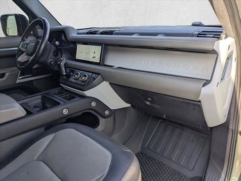 Used 2022 Land Rover Defender 110 X-Dynamic HSE AWD/4WD image 21