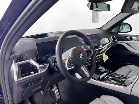 New 2026 BMW X5 xDrive40i w/ M Sport Package image 10