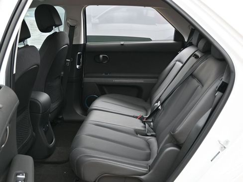 Used 2025 Hyundai Ioniq 5 Limited image 32