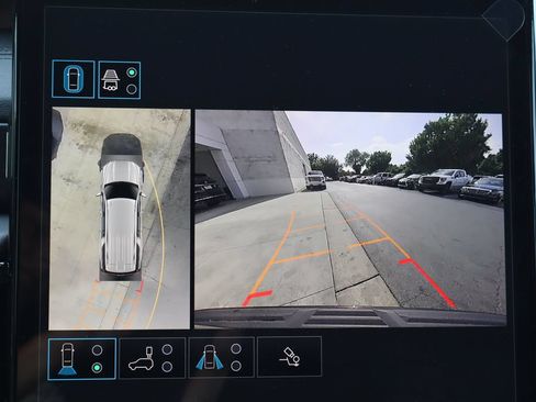 New 2026 GMC Yukon XL Denali w/ Advanced Technology Package AWD/4WD image 17