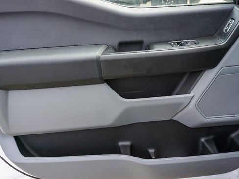 New 2024 Ford F250 XL w/ XL Chrome Package image 18