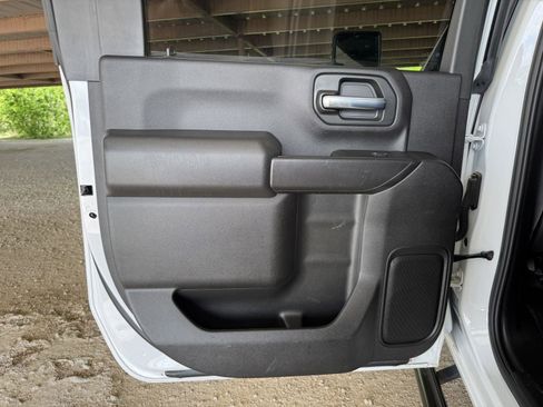 Used 2025 Chevrolet Silverado 2500 Custom w/ Custom Convenience Package image 25