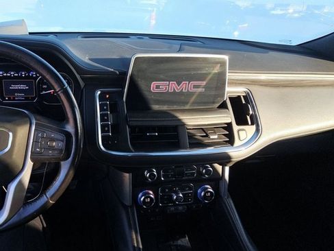 Used 2021 GMC Yukon XL SLT image 6