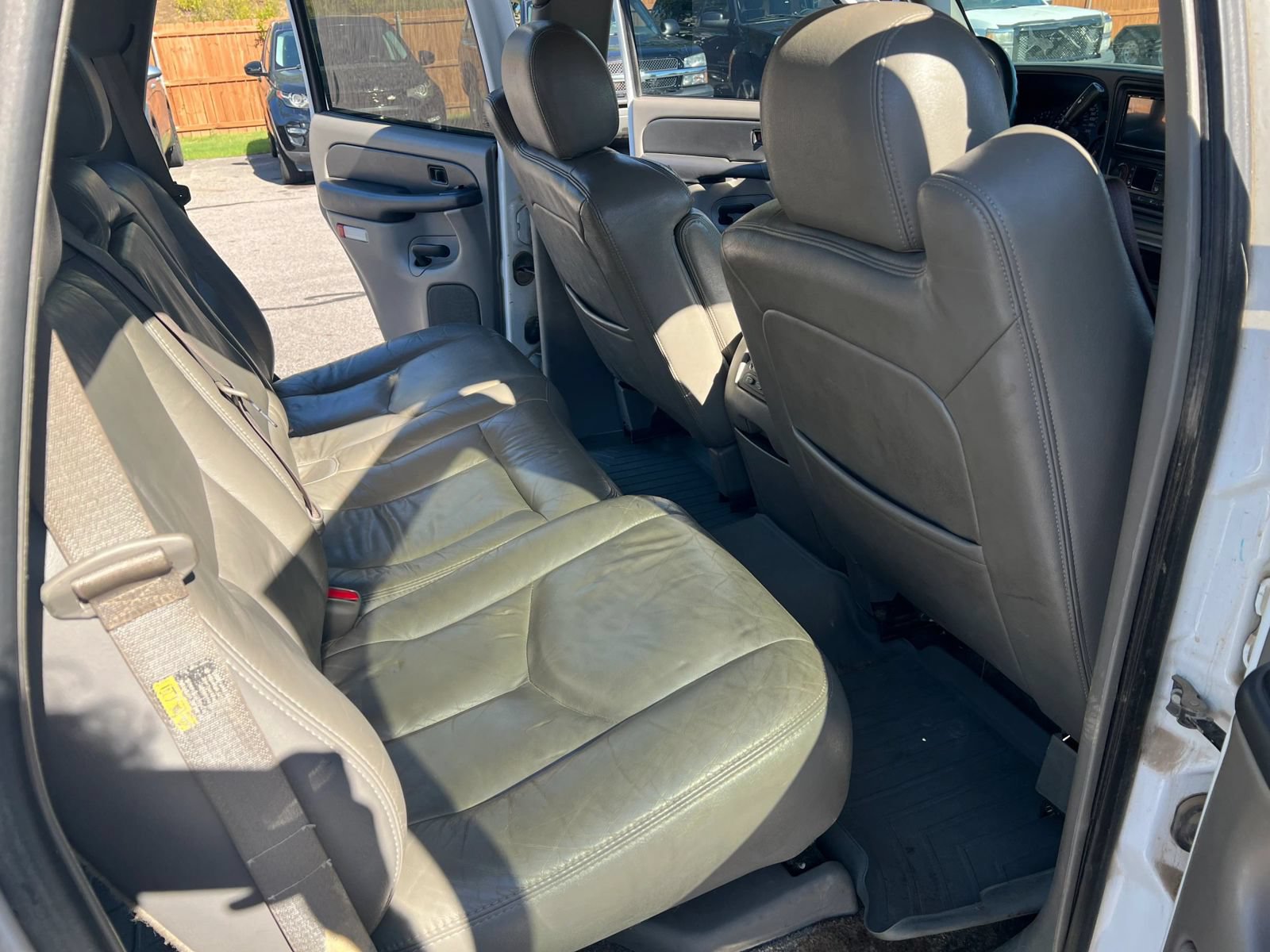 Used 2003 Chevrolet Tahoe LT AWD/4WD image 18