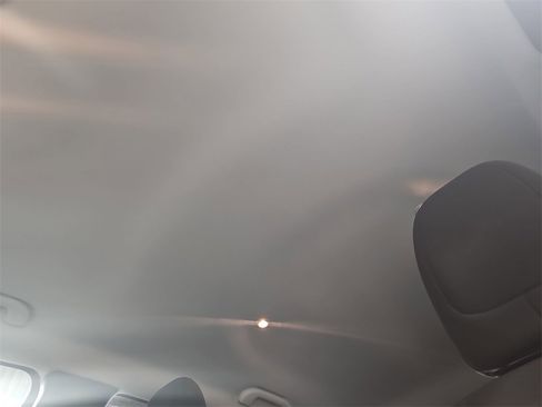 Used 2019 Jeep Cherokee Latitude w/ Cold Weather Group image 27