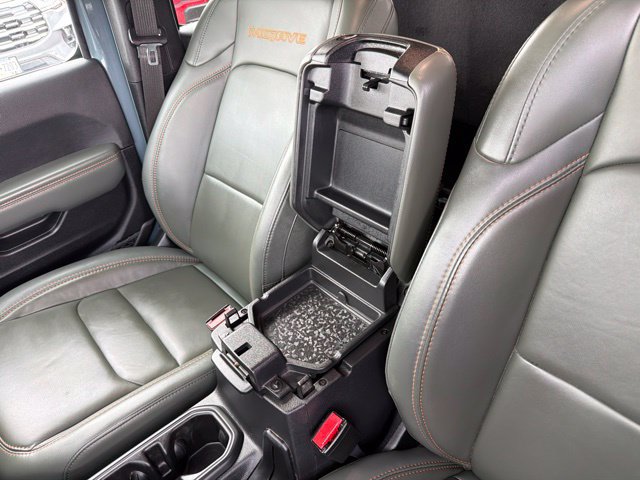 Used 2024 Jeep Gladiator Mojave AWD/4WD image 25