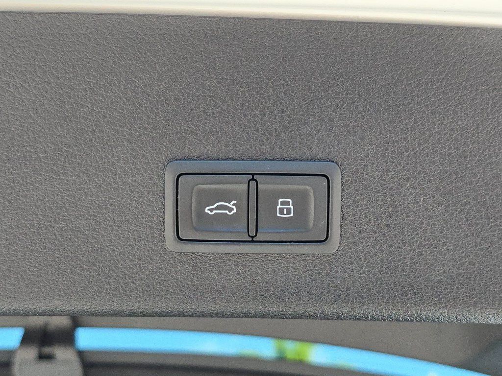 Certified 2024 Audi Q8 e-tron Prestige AWD/4WD image 13