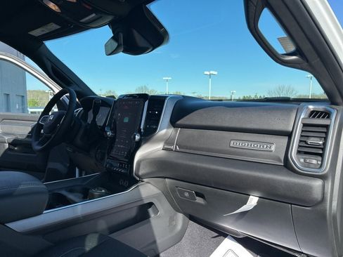 New 2026 RAM 2500 Big Horn AWD/4WD image 22
