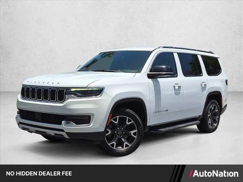 Used 2023 Jeep Wagoneer Series III w/ Preferred Equipment Group RWD image 1