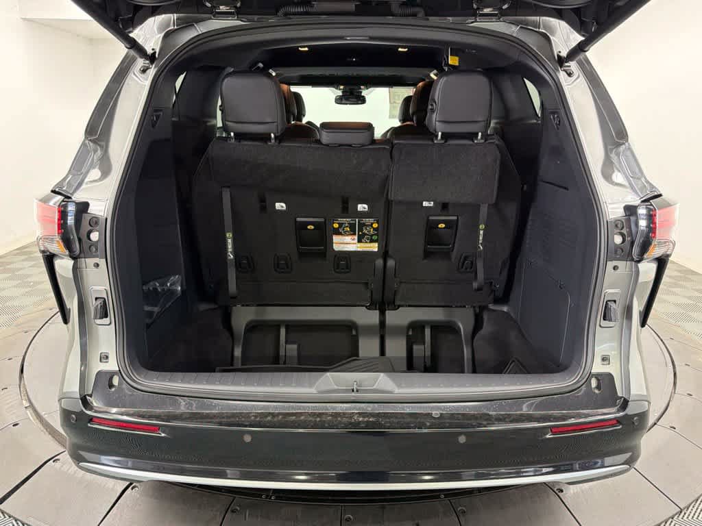 Certified 2026 Toyota Sienna Limited FWD image 15