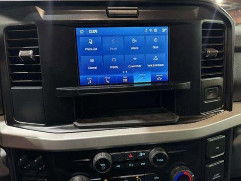 Used 2025 Ford F250 XLT AWD/4WD image 38