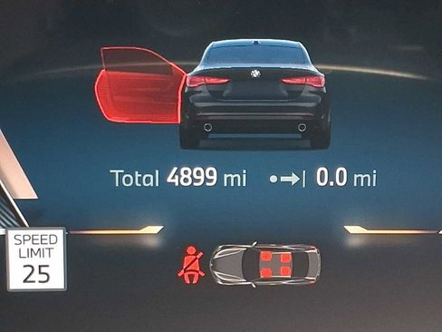 Used 2025 BMW 430i xDrive Coupe w/ Premium Package image 21