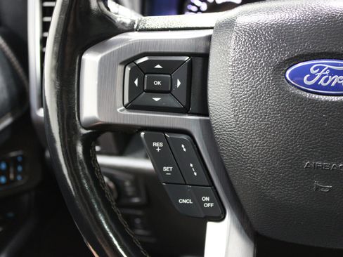 Used 2018 Ford Expedition Max Platinum AWD/4WD image 11