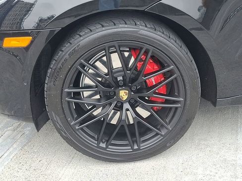 Used 2022 Porsche Macan GTS image 11