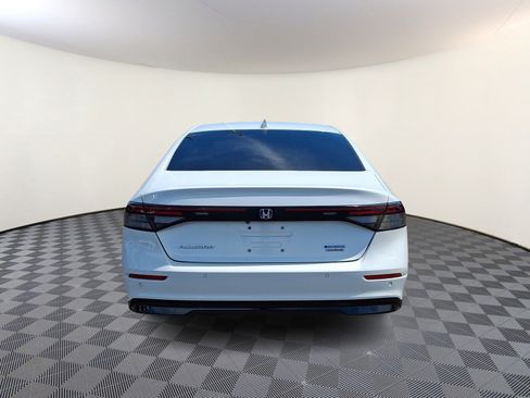 Used 2023 Honda Accord Touring image 6