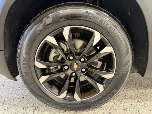 Used 2021 Chevrolet TrailBlazer LT w/ Driver Confidence Package FWD image 9