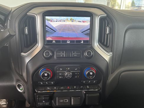 Used 2021 Chevrolet Silverado 1500 LTZ AWD/4WD image 15