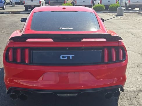 Used 2017 Ford Mustang GT Premium w/ GT Performance Package RWD image 3
