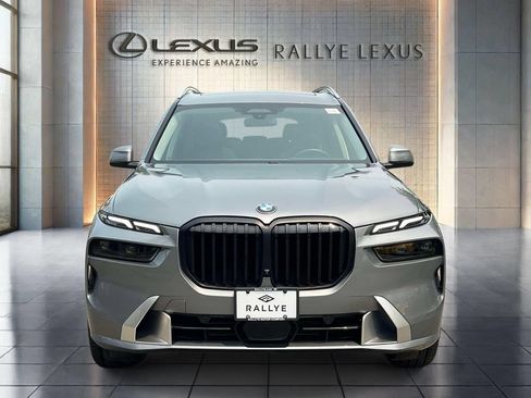 Used 2024 BMW X7 xDrive40i AWD/4WD image 2