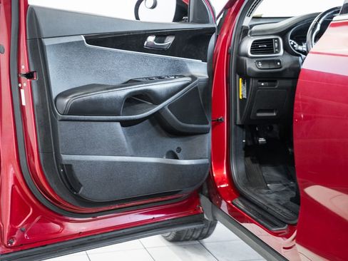 Used 2016 Kia Sorento LX w/ LX Convenience Package image 41