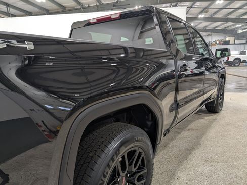 Used 2023 GMC Sierra 1500 Elevation image 3