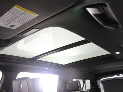 New 2026 GMC Yukon XL AT4 Ultimate AWD/4WD image 12