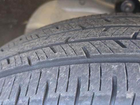 Used 2020 Chevrolet Trax LS w/ Tint and Cruise Package image 11