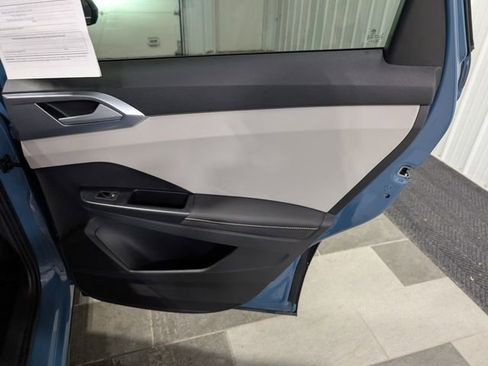 Used 2025 Volkswagen Taos SE image 24