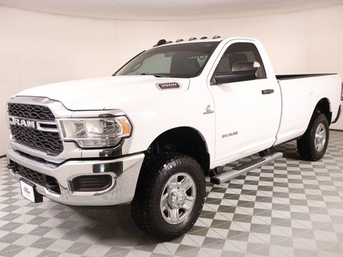 Used 2022 RAM 3500 Tradesman AWD/4WD image 9