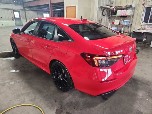 Used 2025 Honda Civic Sport image 6