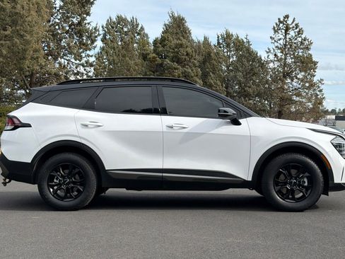 Certified 2024 Kia Sportage X-Pro image 3