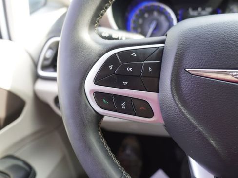 Used 2023 Chrysler Voyager LX image 24