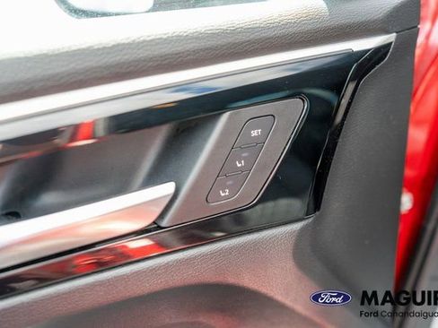 Used 2023 Mitsubishi Outlander SEL AWD/4WD image 19