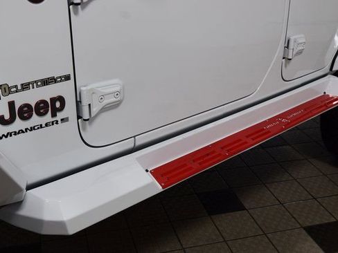 Used 2025 Jeep Wrangler Rubicon w/ XTREMEE 35" Tire Package image 24