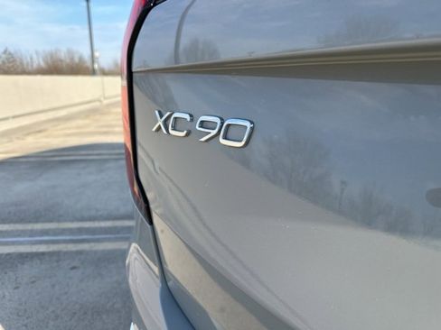 Certified 2025 Volvo XC90 B5 Plus image 39