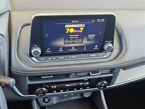 Used 2024 Nissan Rogue SV FWD image 14