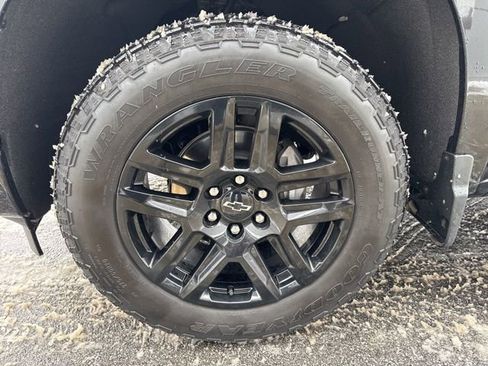 Used 2025 Chevrolet Silverado 1500 RST w/ Convenience Package II image 8