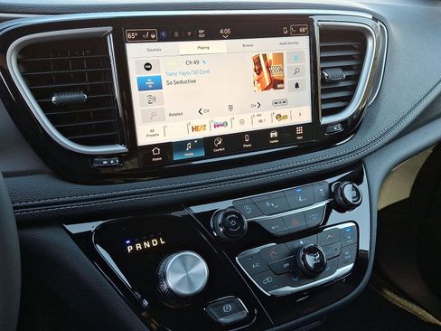 New 2026 Chrysler Pacifica Select w/ S Appearance Package FWD image 22