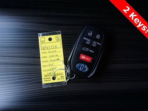 Used 2024 Toyota Sienna Platinum image 35
