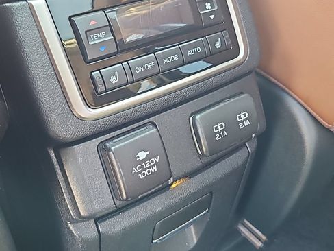 Used 2019 Subaru Ascent Touring AWD/4WD image 23