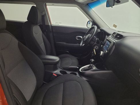 Used 2019 Kia Soul + FWD image 21