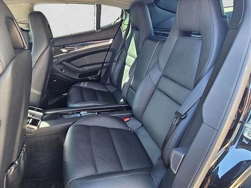 Used 2013 Porsche Panamera S image 12