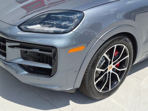 New 2026 Porsche Cayenne S AWD/4WD image 11