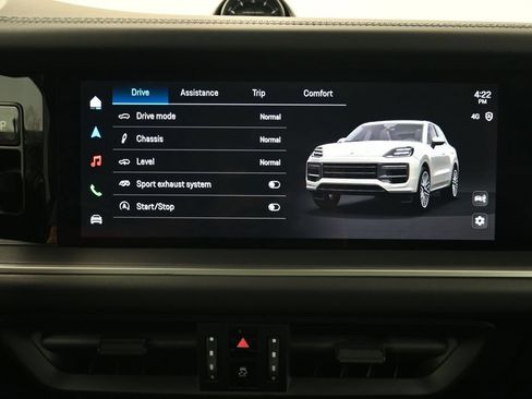 Certified 2026 Porsche Cayenne GTS AWD/4WD image 24