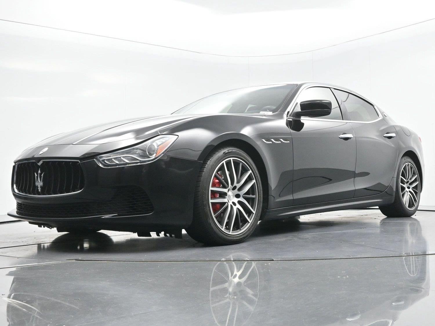 Used 2015 Maserati Ghibli RWD image 46