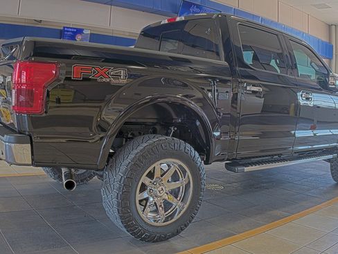 Used 2018 Ford F150 Lariat image 6