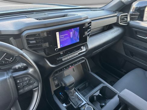 Used 2025 Toyota Tundra SR5 w/ SR5 Convenience Package AWD/4WD image 29