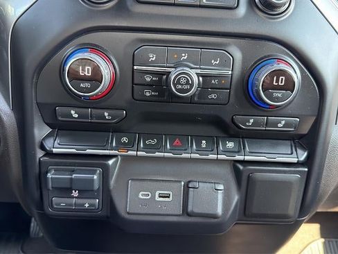 Used 2020 Chevrolet Silverado 1500 LT w/ All-Star Edition AWD/4WD image 30