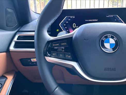 Certified 2025 BMW 330i Sedan image 24